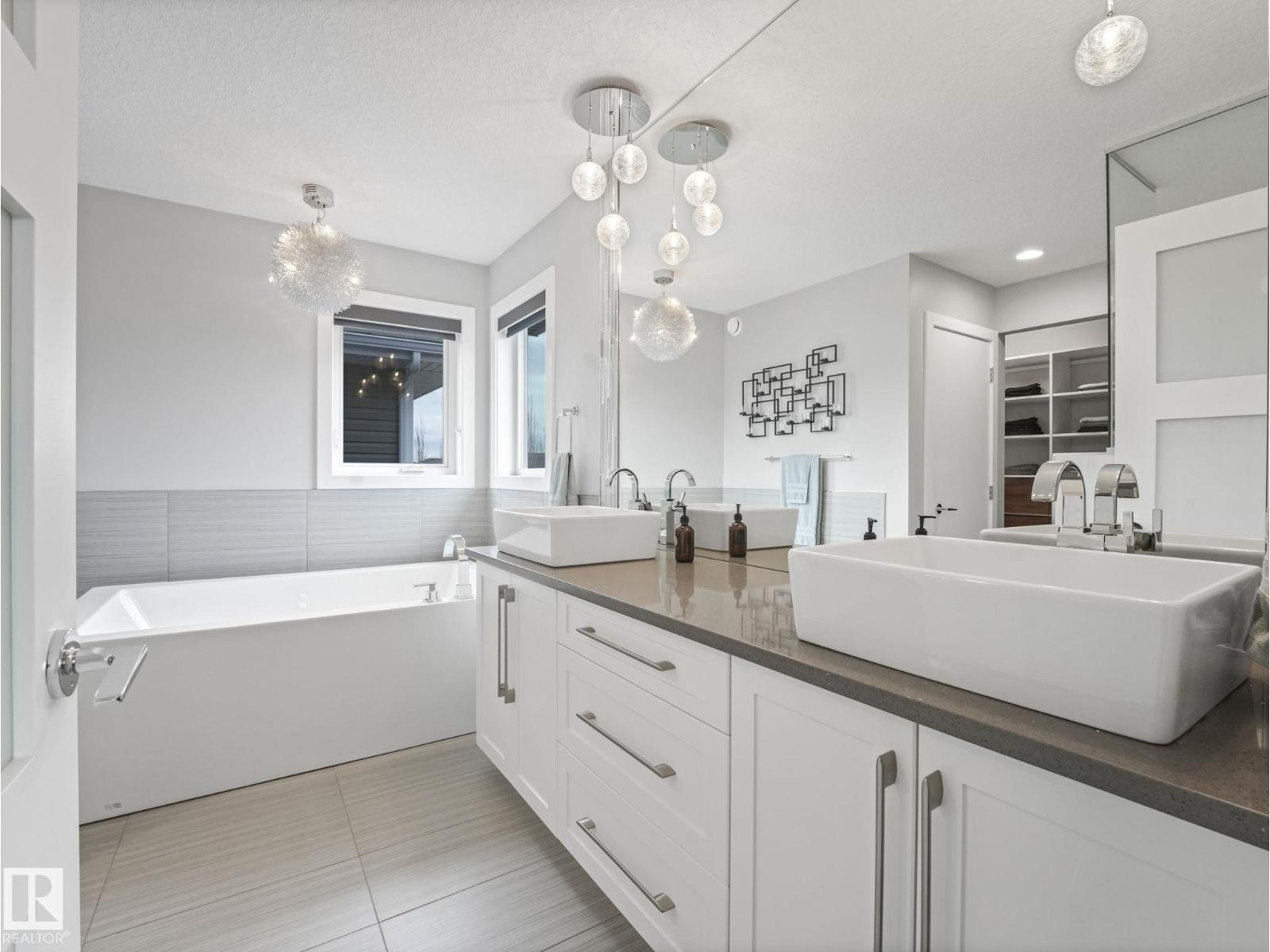 5921 Edmonds Cr Nw, Edmonton, Alberta  T6M 0N7 - Photo 48 - E4482603