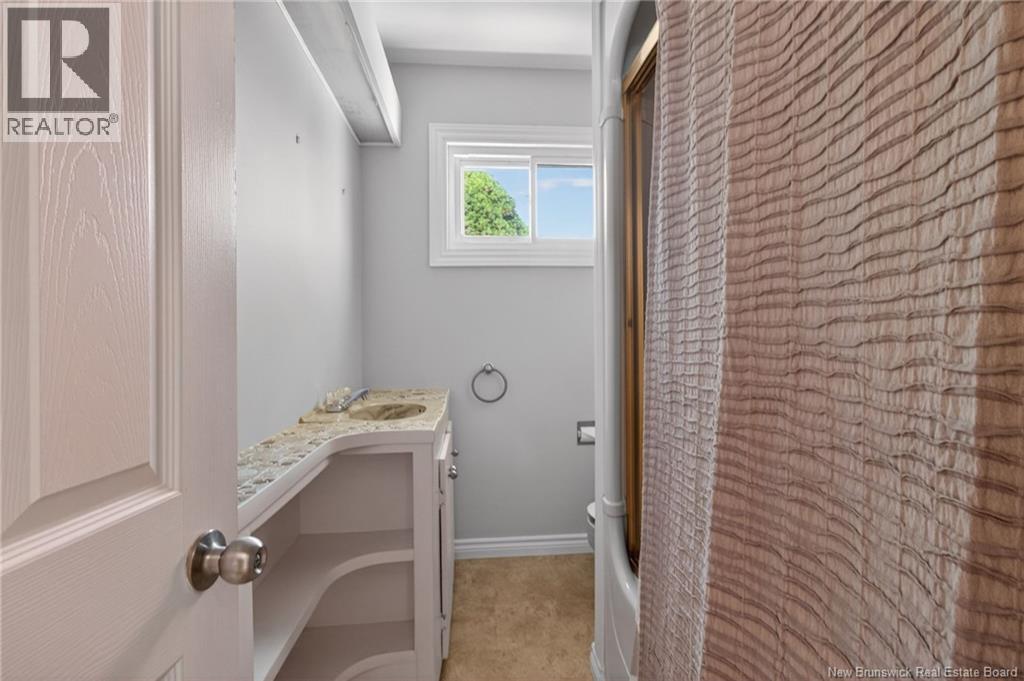 21 Downsview Avenue, Moncton, New Brunswick  E1A 4C4 - Photo 15 - NB137887