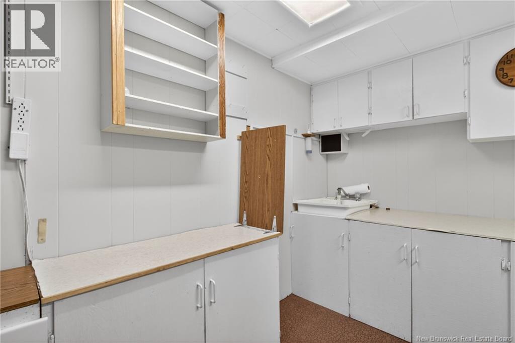 21 Downsview Avenue, Moncton, New Brunswick  E1A 4C4 - Photo 25 - NB137887