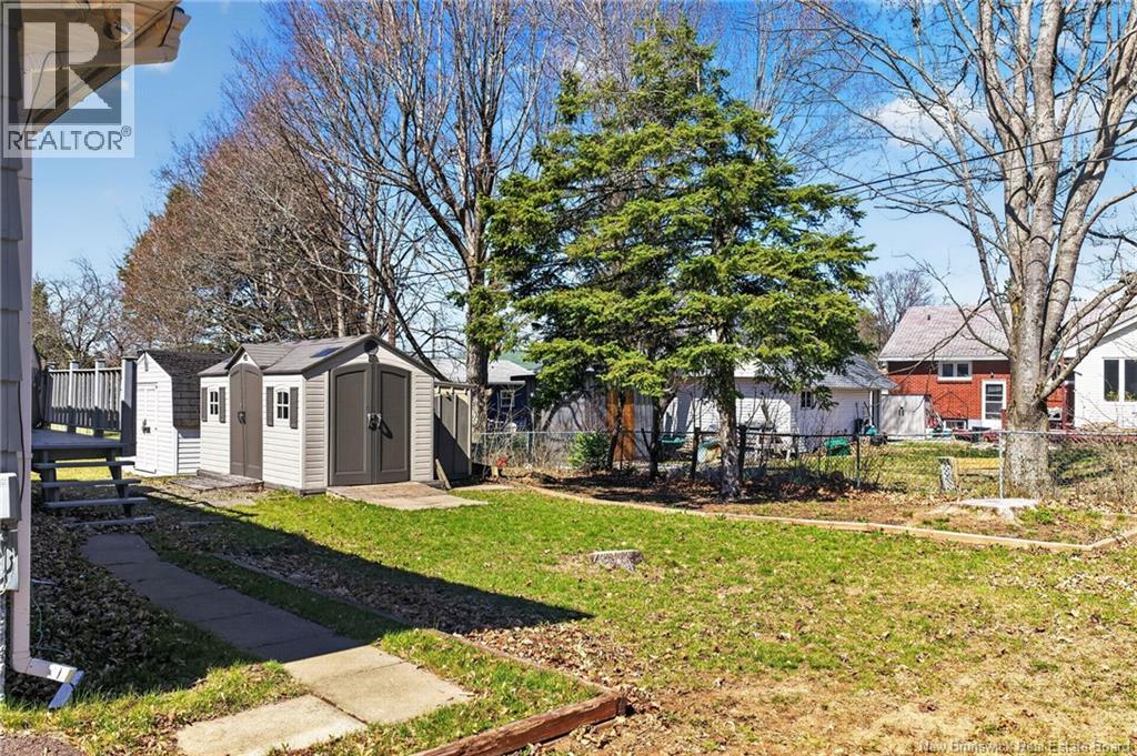 21 Downsview Avenue, Moncton, New Brunswick  E1A 4C4 - Photo 37 - NB137887