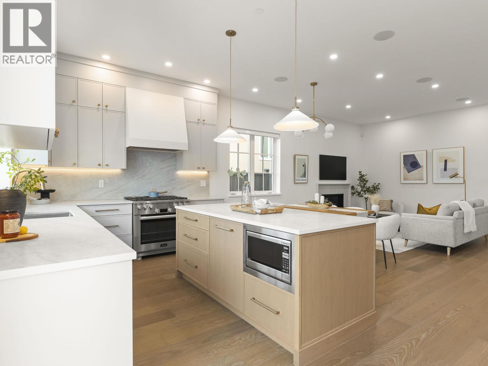 2 2848 W 19th Avenue, Vancouver, British Columbia  V6L 1E5 - Photo 10 - R3117292