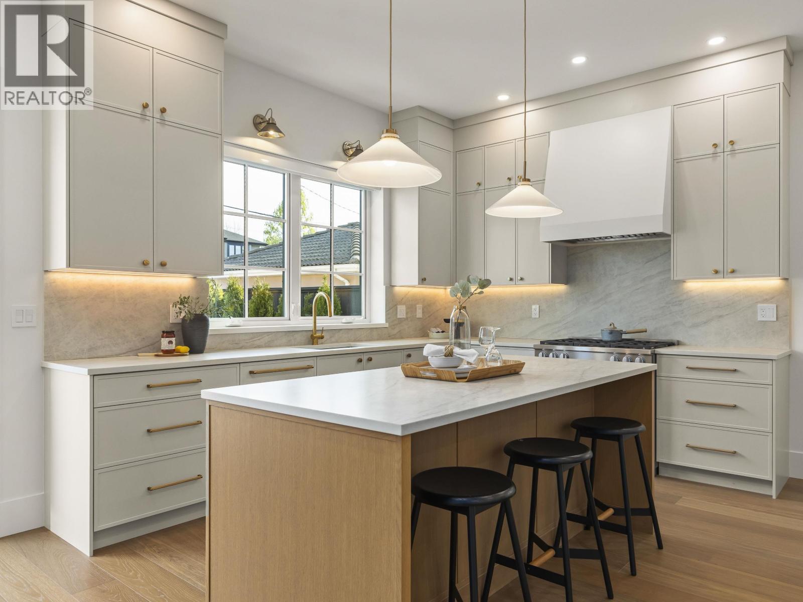 2 2848 W 19th Avenue, Vancouver, British Columbia  V6L 1E5 - Photo 8 - R3117292