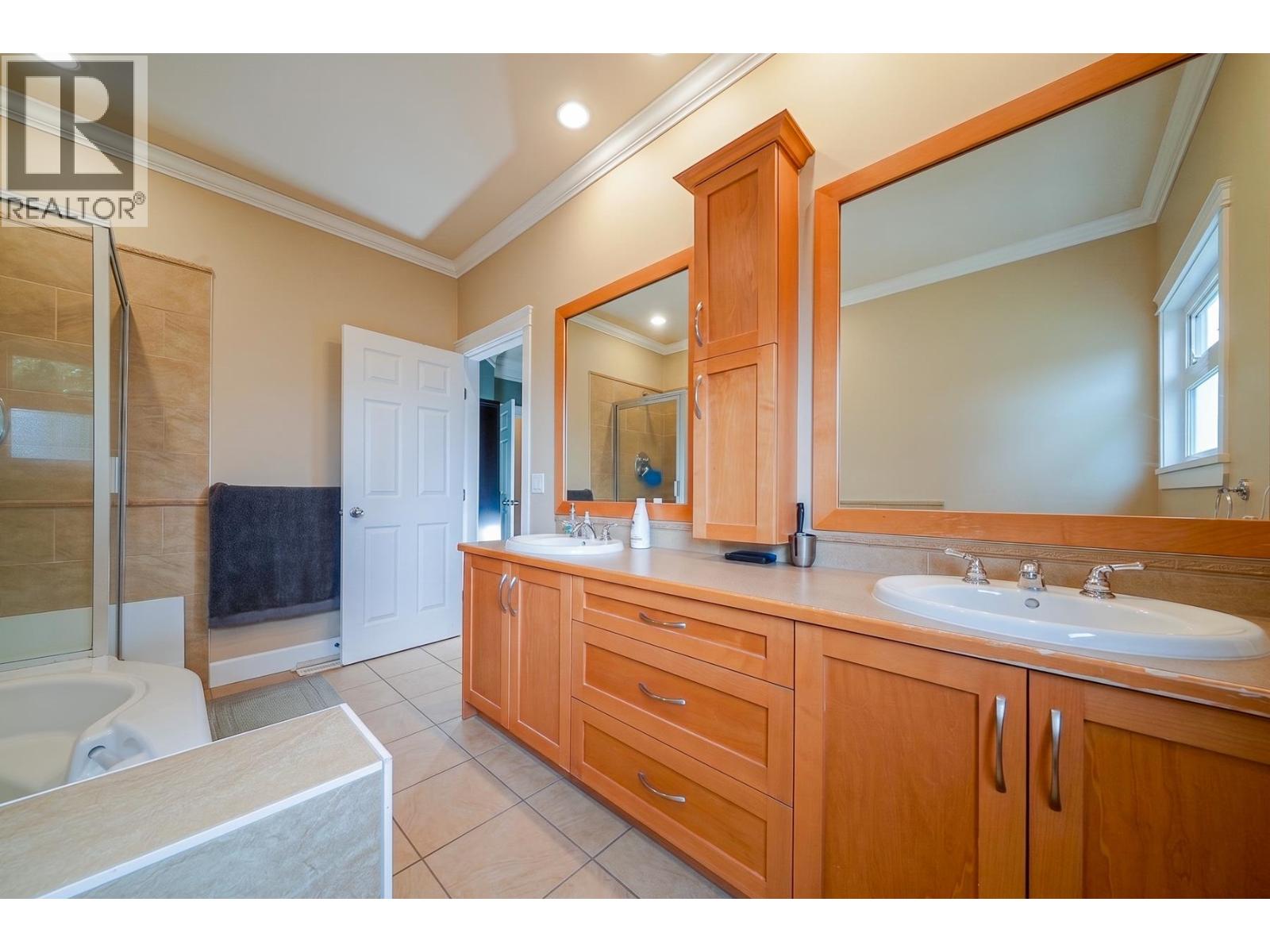 735 Schoolhouse Street, Coquitlam, British Columbia  V3J 5S1 - Photo 14 - R3117261