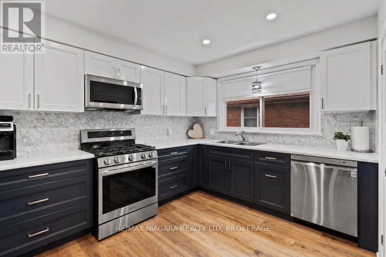 96 Clarke Street, Port Colborne, Ontario  L3K 2G3 - Photo 10 - X12916684