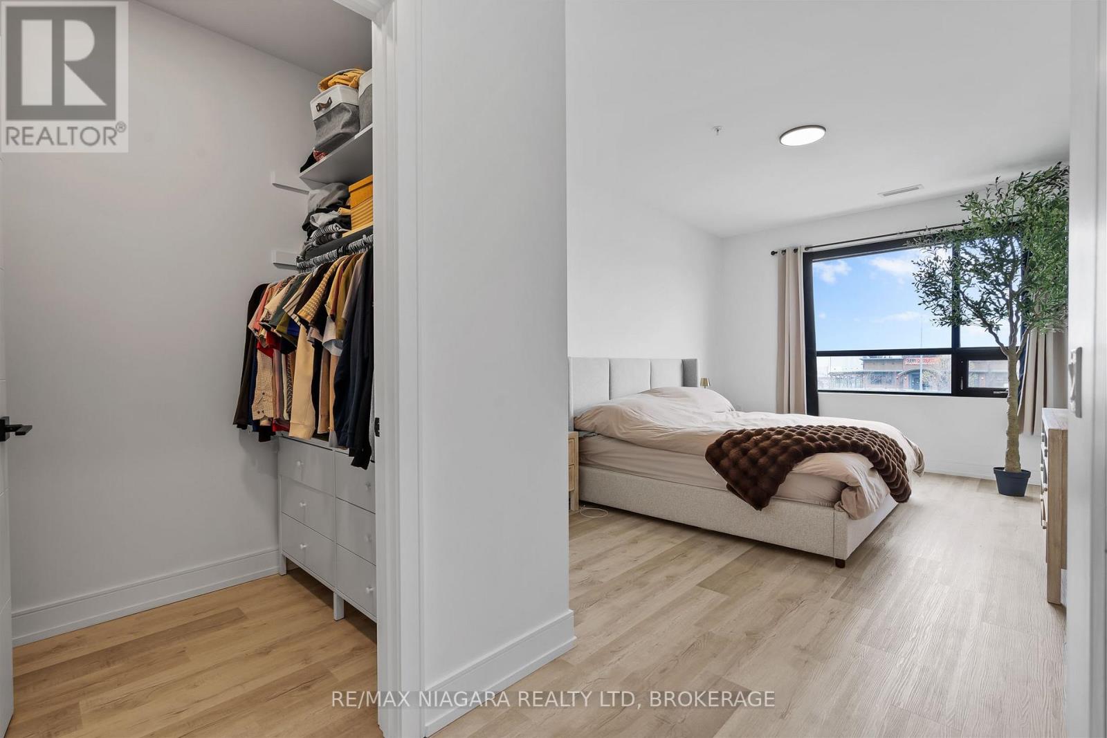 202 - 300b Fourth Avenue, St. Catharines, Ontario  L2S 0E6 - Photo 14 - X13045448