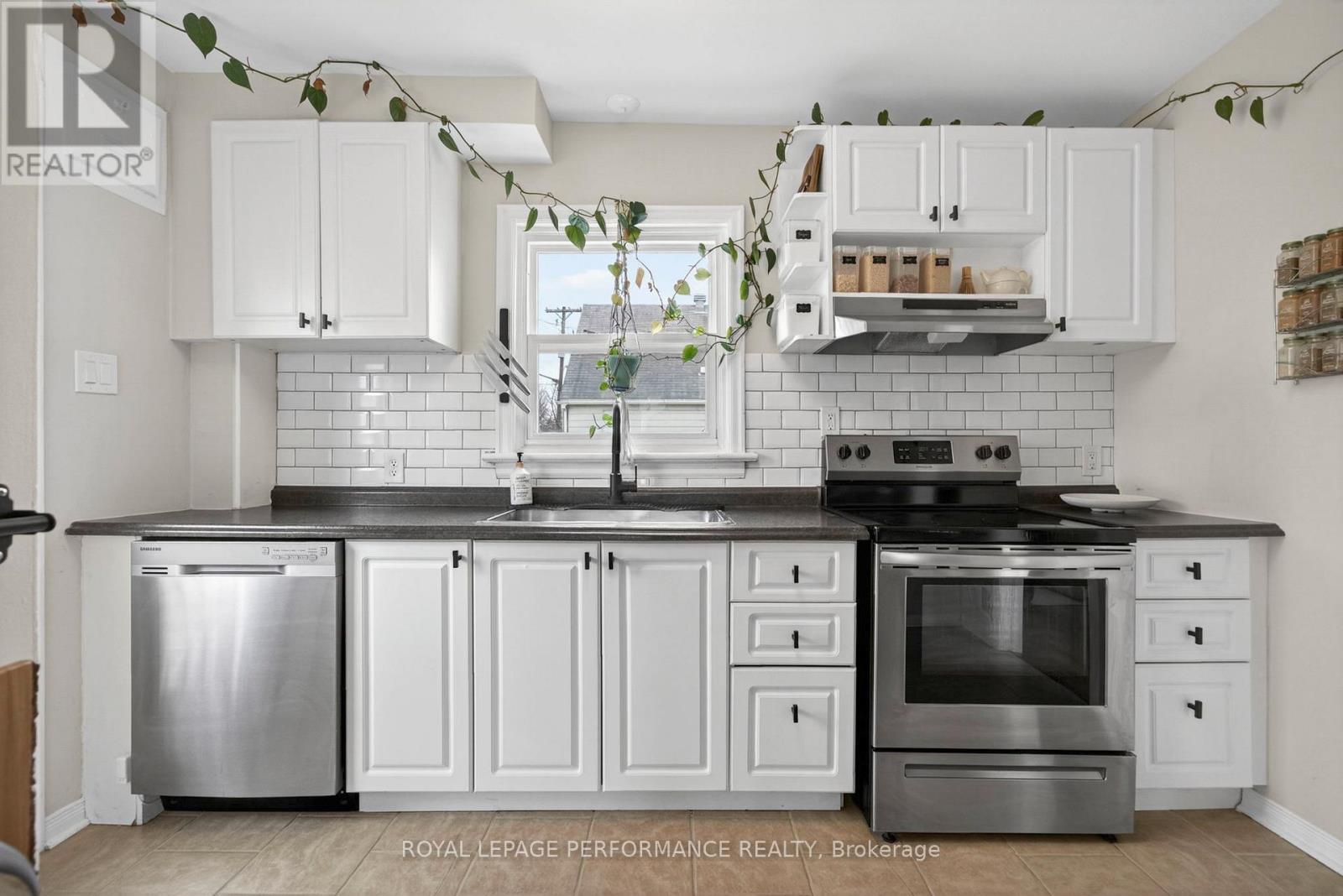 344 Richelieu Avenue, Ottawa, Ontario  K1L 6J9 - Photo 16 - X13059836