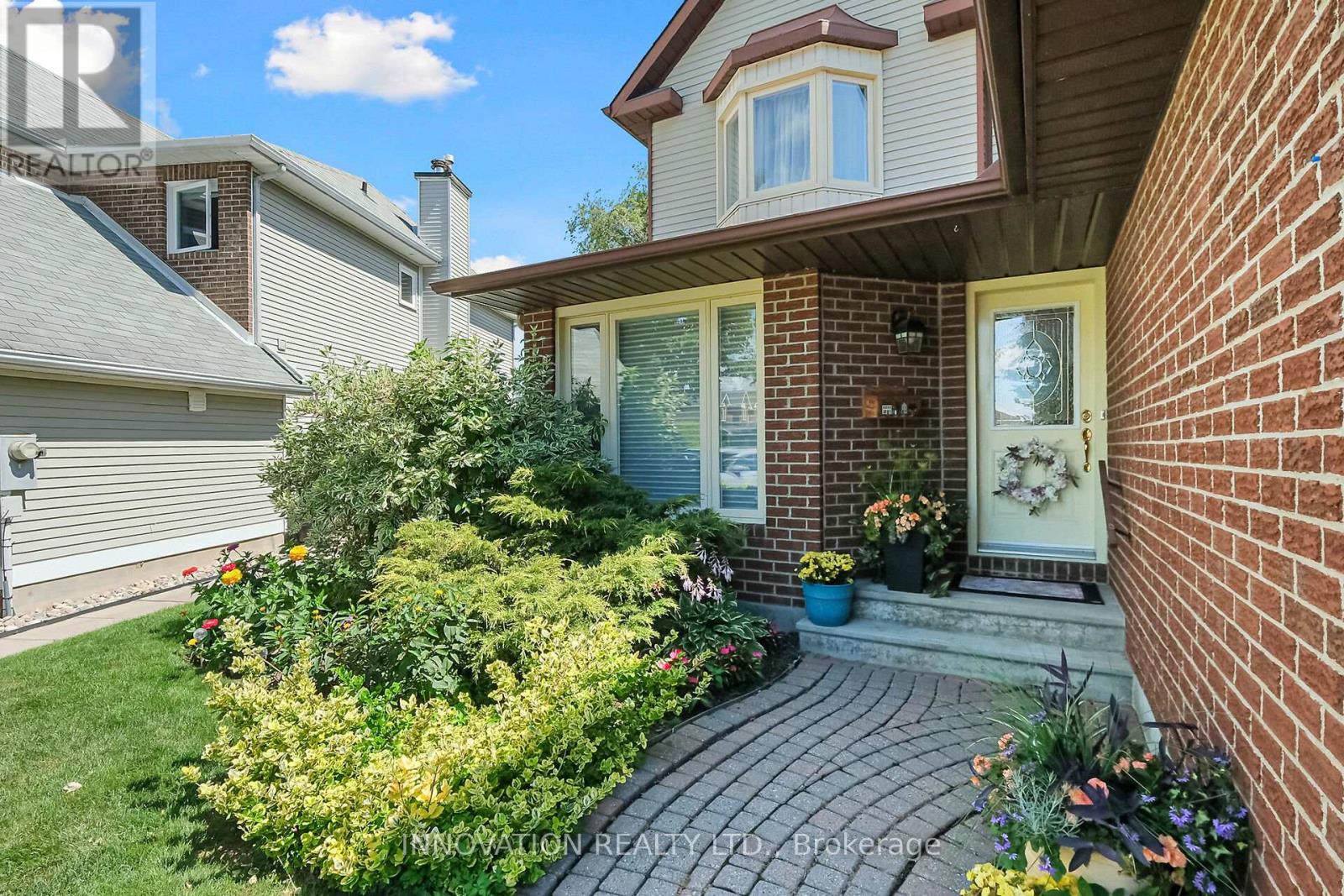 1698 Teakdale Avenue, Ottawa, Ontario  K1C 6M4 - Photo 3 - X13059854