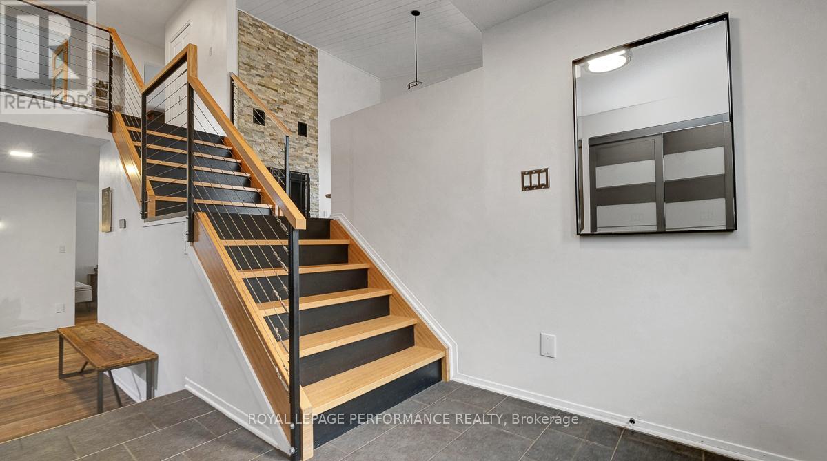 510 Foxview Place, Ottawa, Ontario  K1K 4C4 - Photo 16 - X13059638