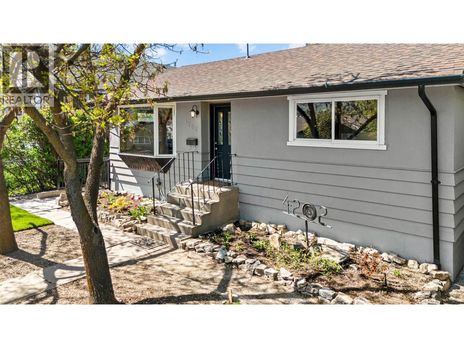 4202 34 Street, Vernon, British Columbia  V1T 5Y4 - Photo 5 - 10385029