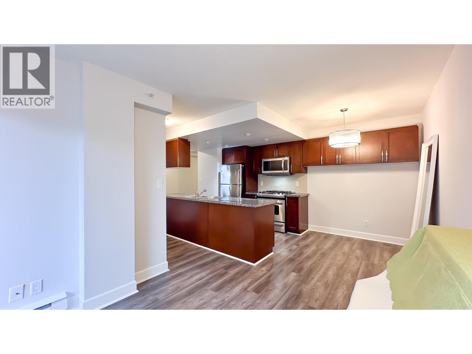 403 3811 Hastings Street, Burnaby, British Columbia  V5C 6V2 - Photo 8 - R3117456