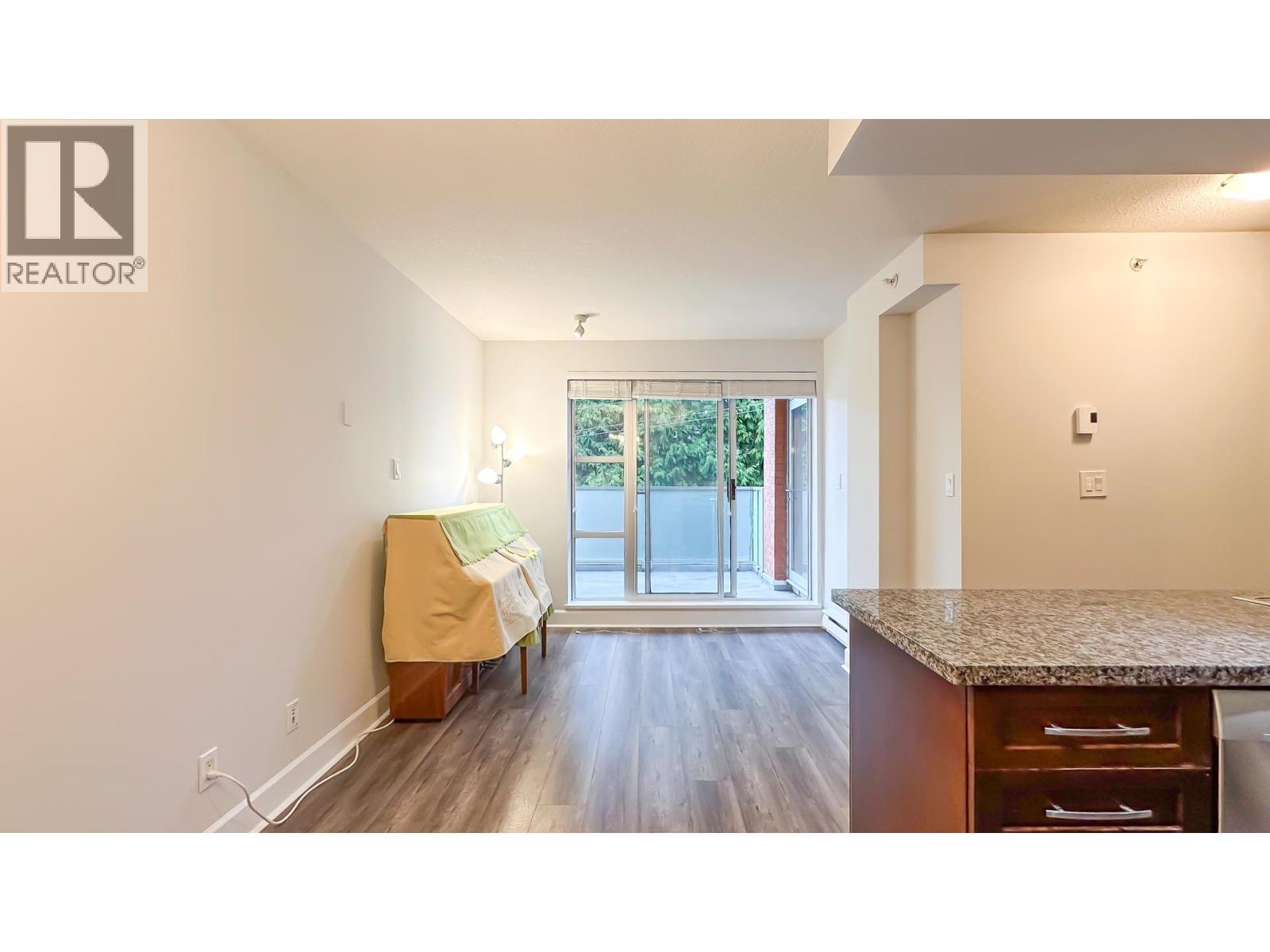 403 3811 Hastings Street, Burnaby, British Columbia  V5C 6V2 - Photo 9 - R3117456