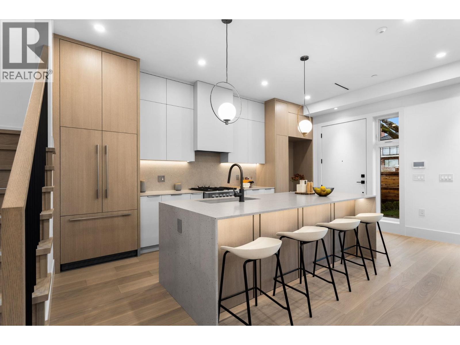 1 3275 Graveley Street, Vancouver, British Columbia  V5K 3K8 - Photo 10 - R3117475