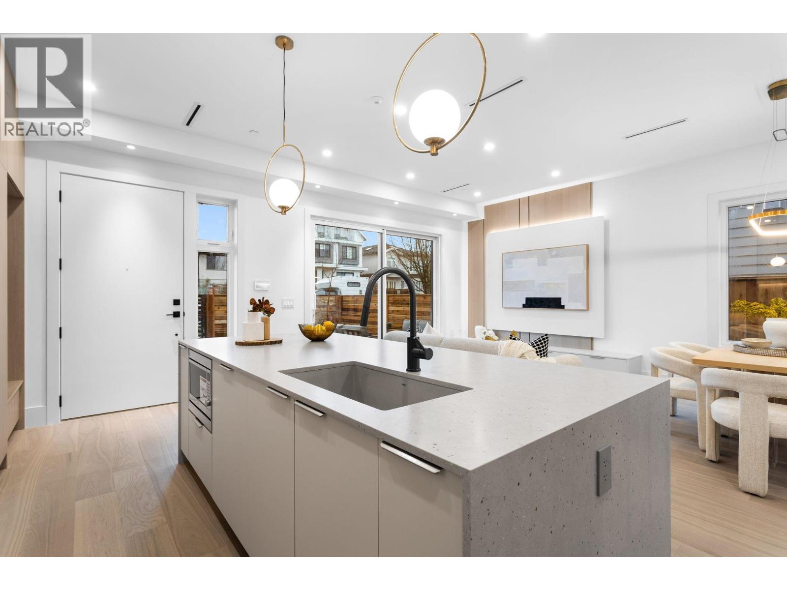 1 3275 Graveley Street, Vancouver, British Columbia  V5K 3K8 - Photo 12 - R3117475