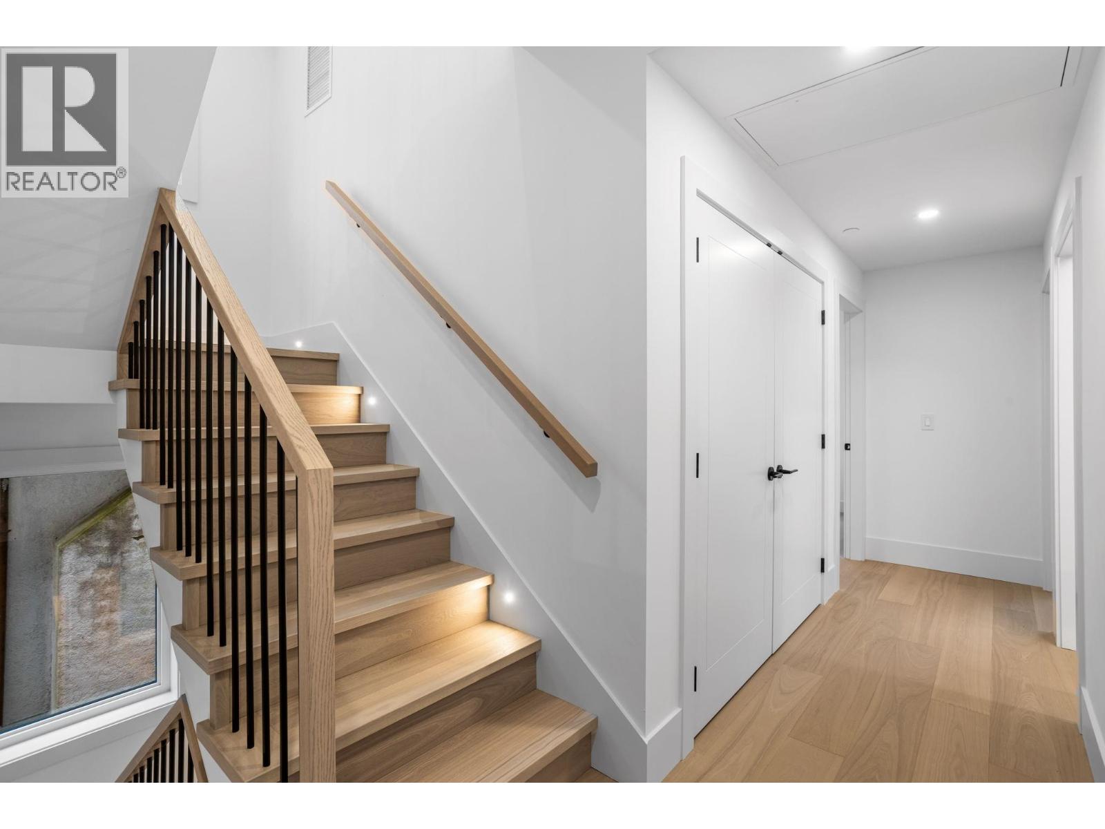 1 3275 Graveley Street, Vancouver, British Columbia  V5K 3K8 - Photo 19 - R3117475