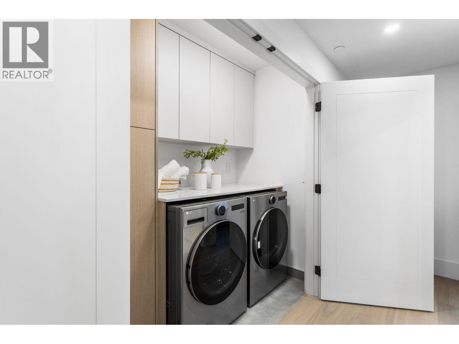 1 3275 Graveley Street, Vancouver, British Columbia  V5K 3K8 - Photo 25 - R3117475