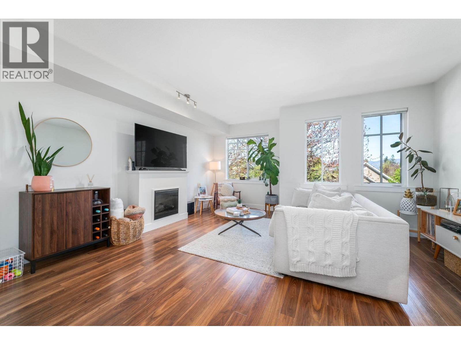 433 Mccarren Avenue Unit# 5, Kelowna, British Columbia  V1W 4T8 - Photo 3 - 10385089