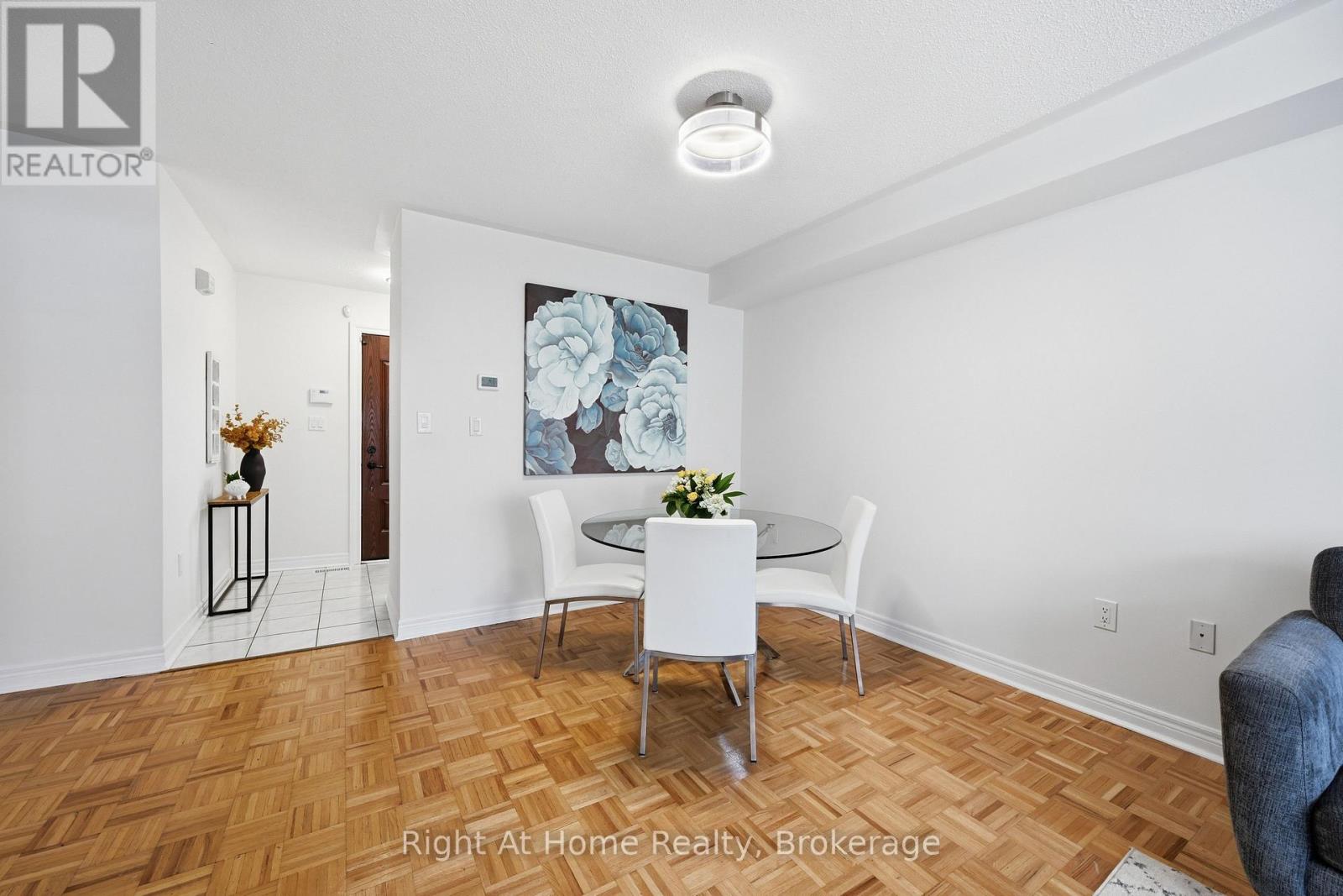 2255 Hummingbird Way, Oakville, Ontario  L6M 3Z7 - Photo 16 - W13058896