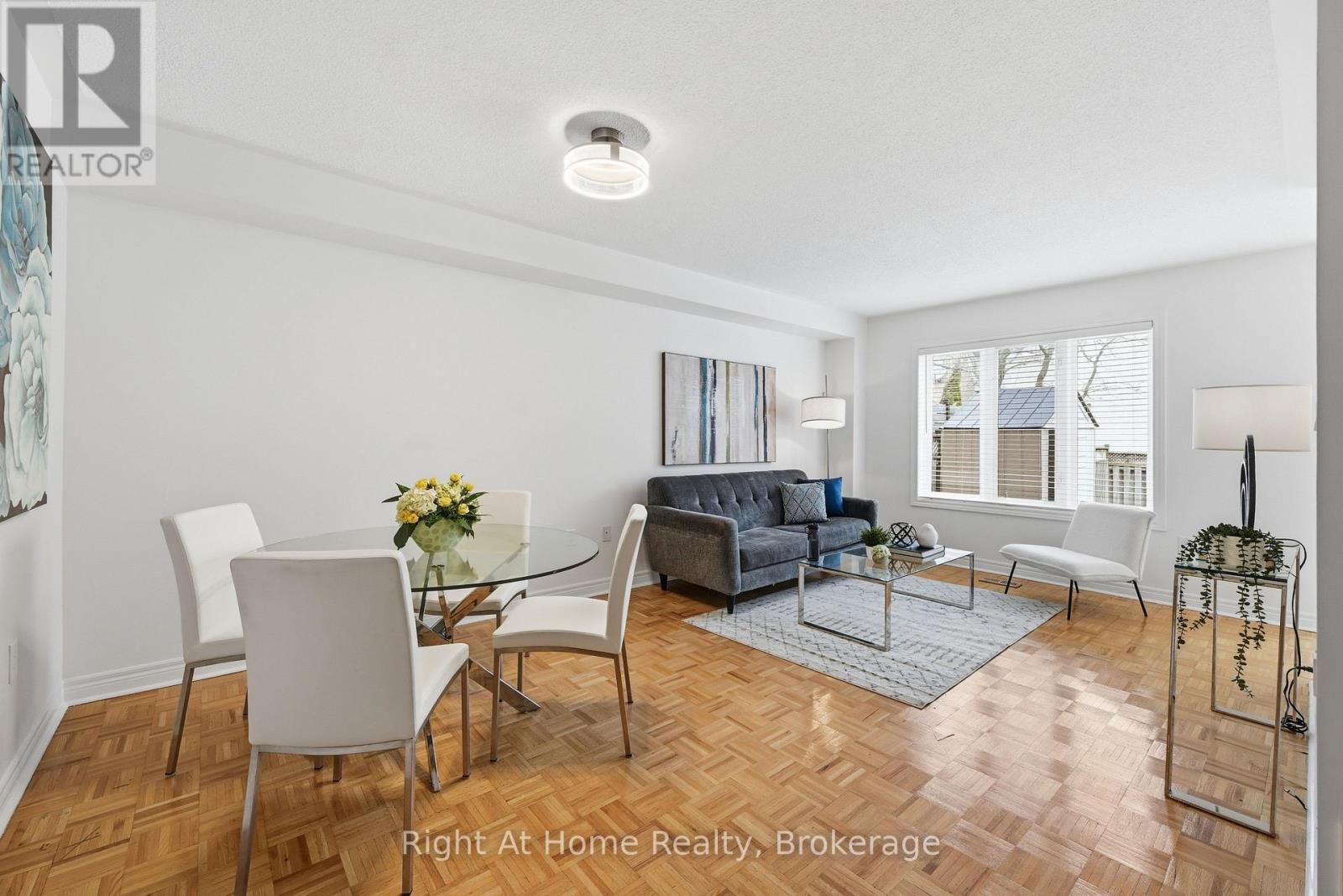 2255 Hummingbird Way, Oakville, Ontario  L6M 3Z7 - Photo 12 - W13058896