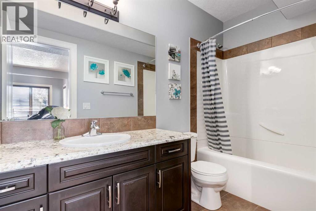 728 Coopers Square SW, Airdrie, Alberta  T4B 0G6 - Photo 40 - A2290061