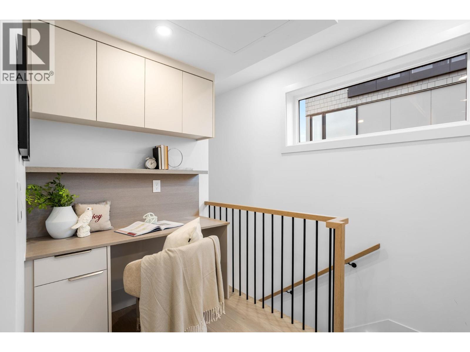 3277 Graveley Street, Vancouver, British Columbia  V5K 3K8 - Photo 7 - R3117435