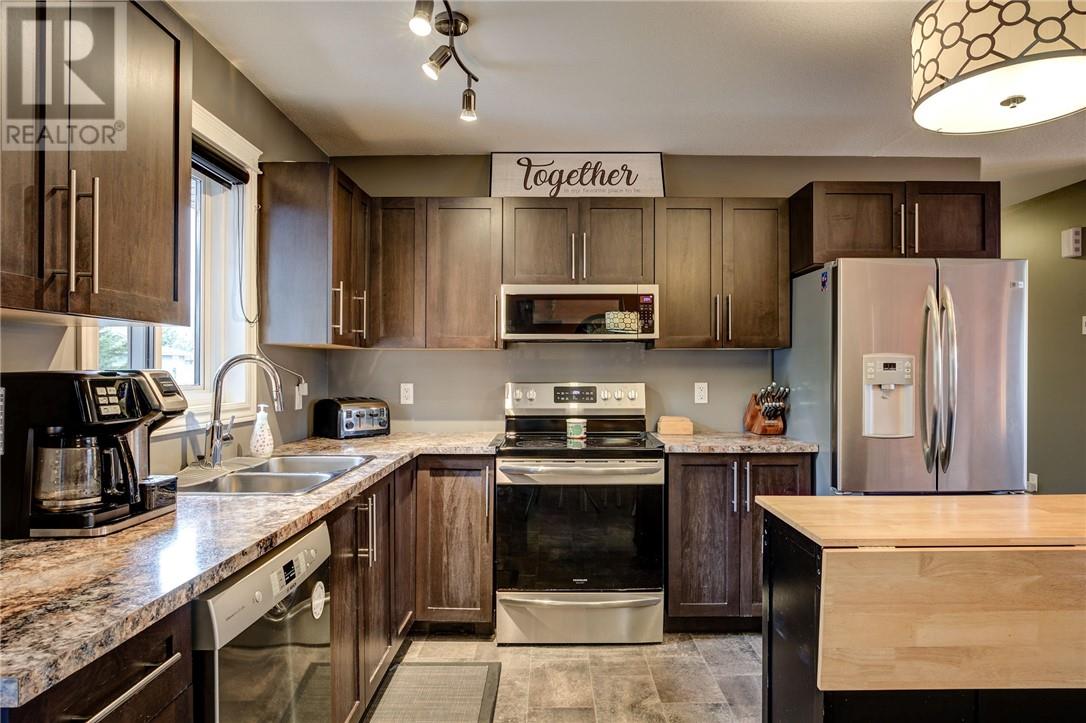 5385 Donald Street, Azilda, Ontario  P0M 1B0 - Photo 4 - 2127352