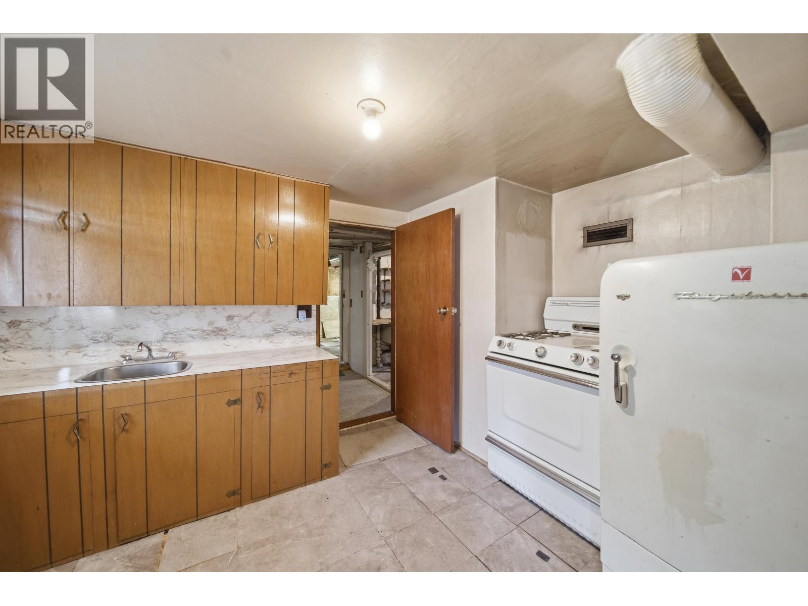 220 Devoy Street, New Westminster, British Columbia  V3L 4E7 - Photo 8 - R3117442