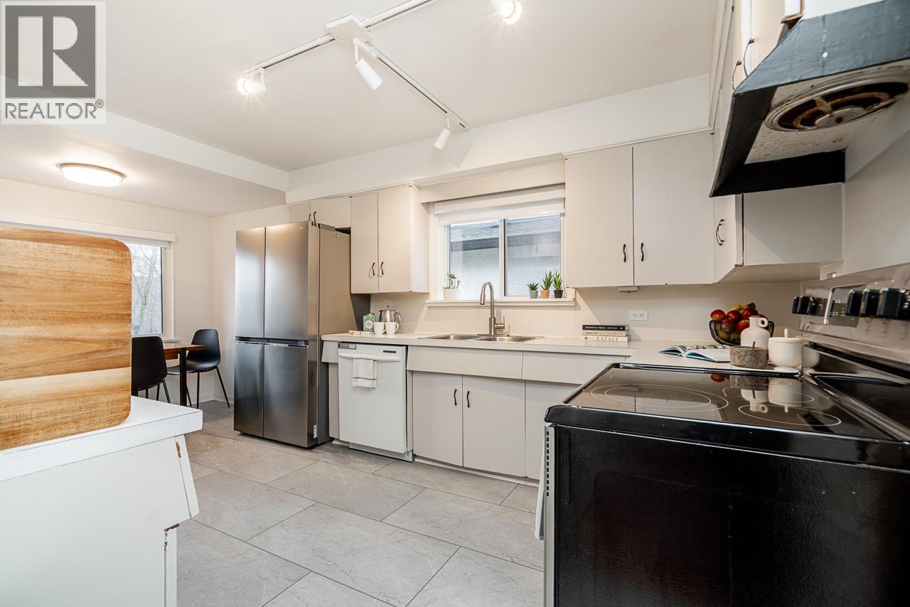 134 W 40th Avenue, Vancouver, British Columbia  V5Y 2R2 - Photo 6 - R3117454