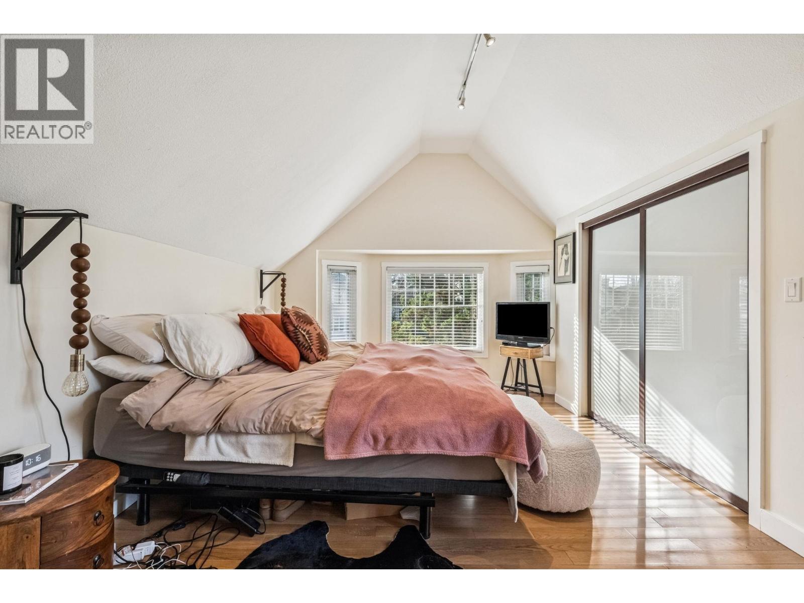 2819 W 13th Avenue, Vancouver, British Columbia  V6K 2T6 - Photo 9 - R3117460