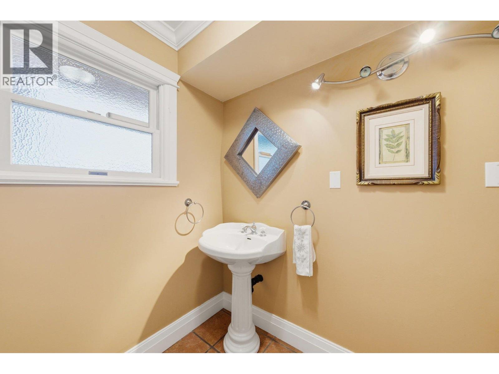 80 Courtney Crescent, New Westminster, British Columbia  V3L 4M2 - Photo 21 - R3117486