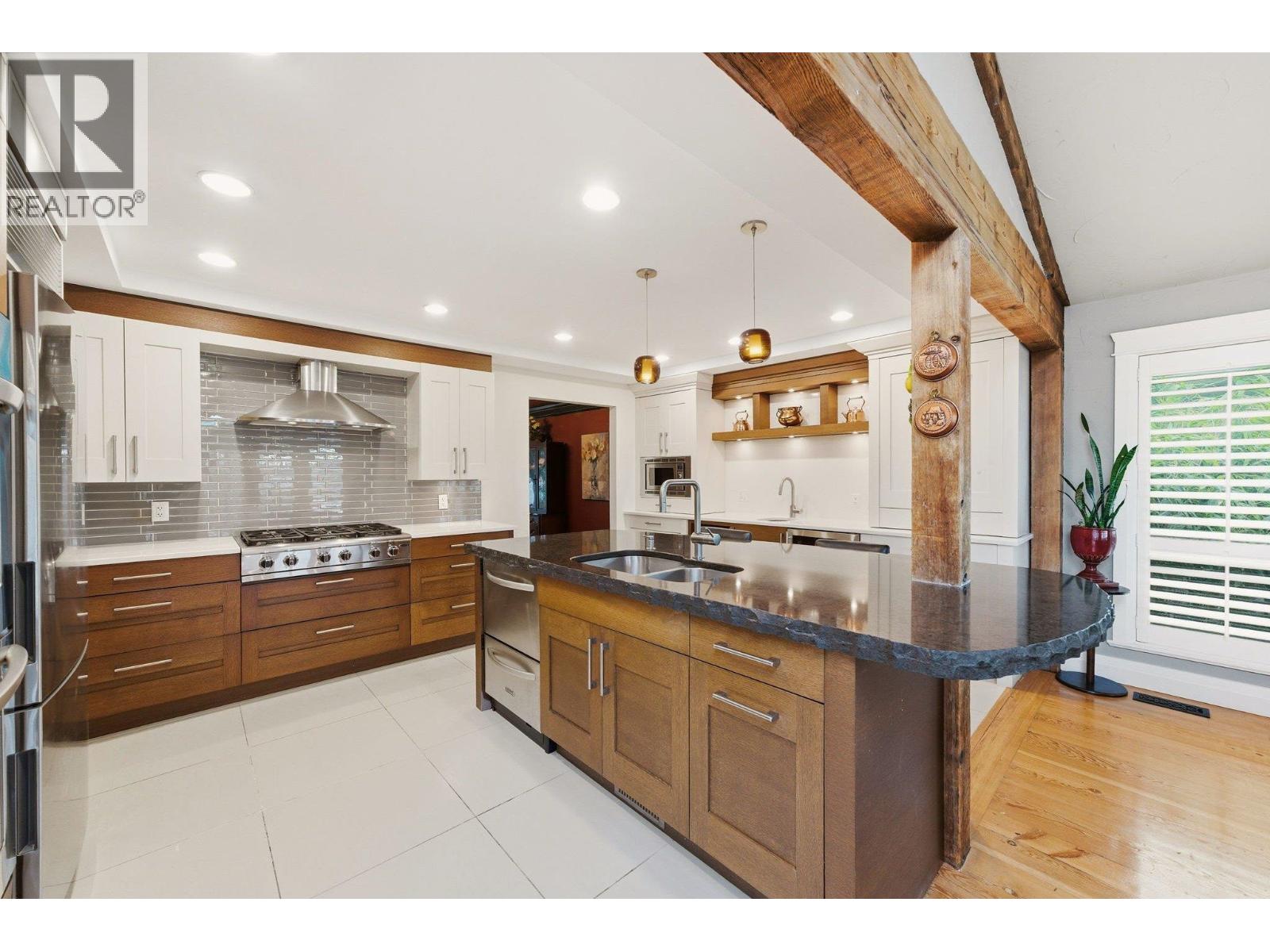 80 Courtney Crescent, New Westminster, British Columbia  V3L 4M2 - Photo 7 - R3117486