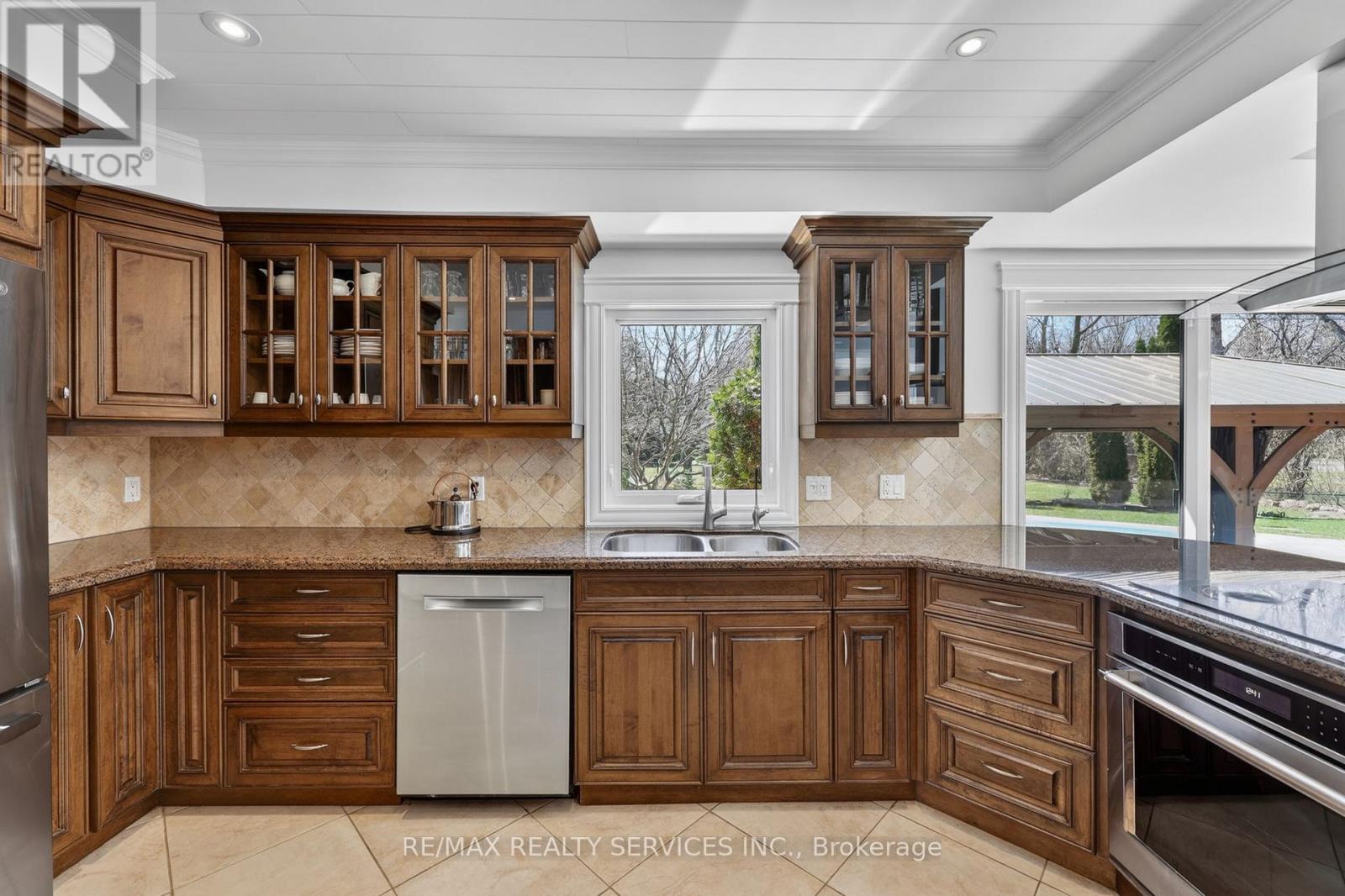 12 Glenn Court, Caledon, Ontario  L7K 0P2 - Photo 9 - W13055620