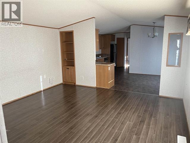 8101 85a Avenue, Fort St. John, British Columbia  V1J 0H7 - Photo 4 - R3117483