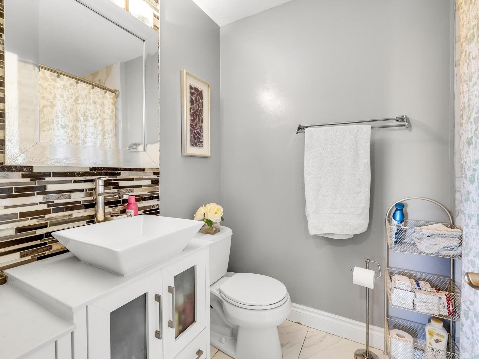 101 1225 Merklin Street, White Rock, British Columbia  V4B 4B8 - Photo 24 - R3116337