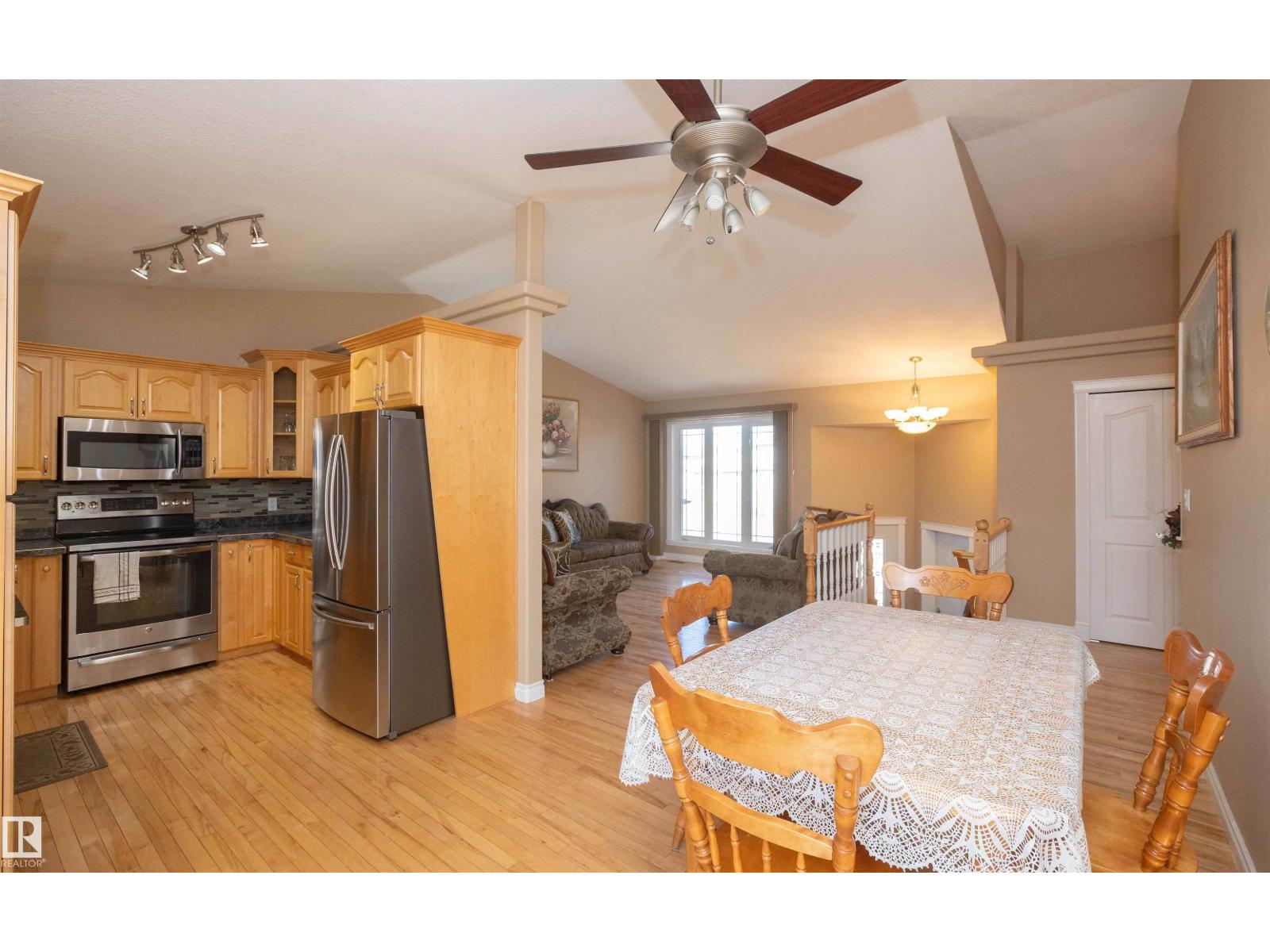 8008 96 Street, Morinville, Alberta  T8R 1W1 - Photo 11 - E4484698