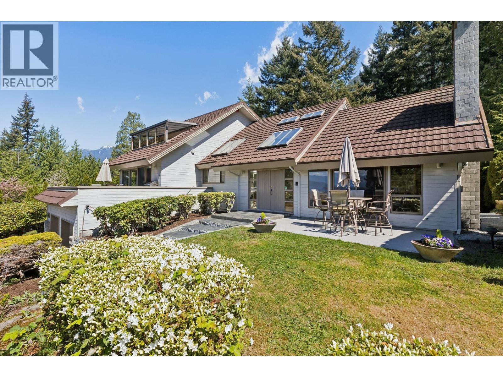 8570 Ansell Place, West Vancouver, British Columbia  V7W 2W3 - Photo 4 - R3117394