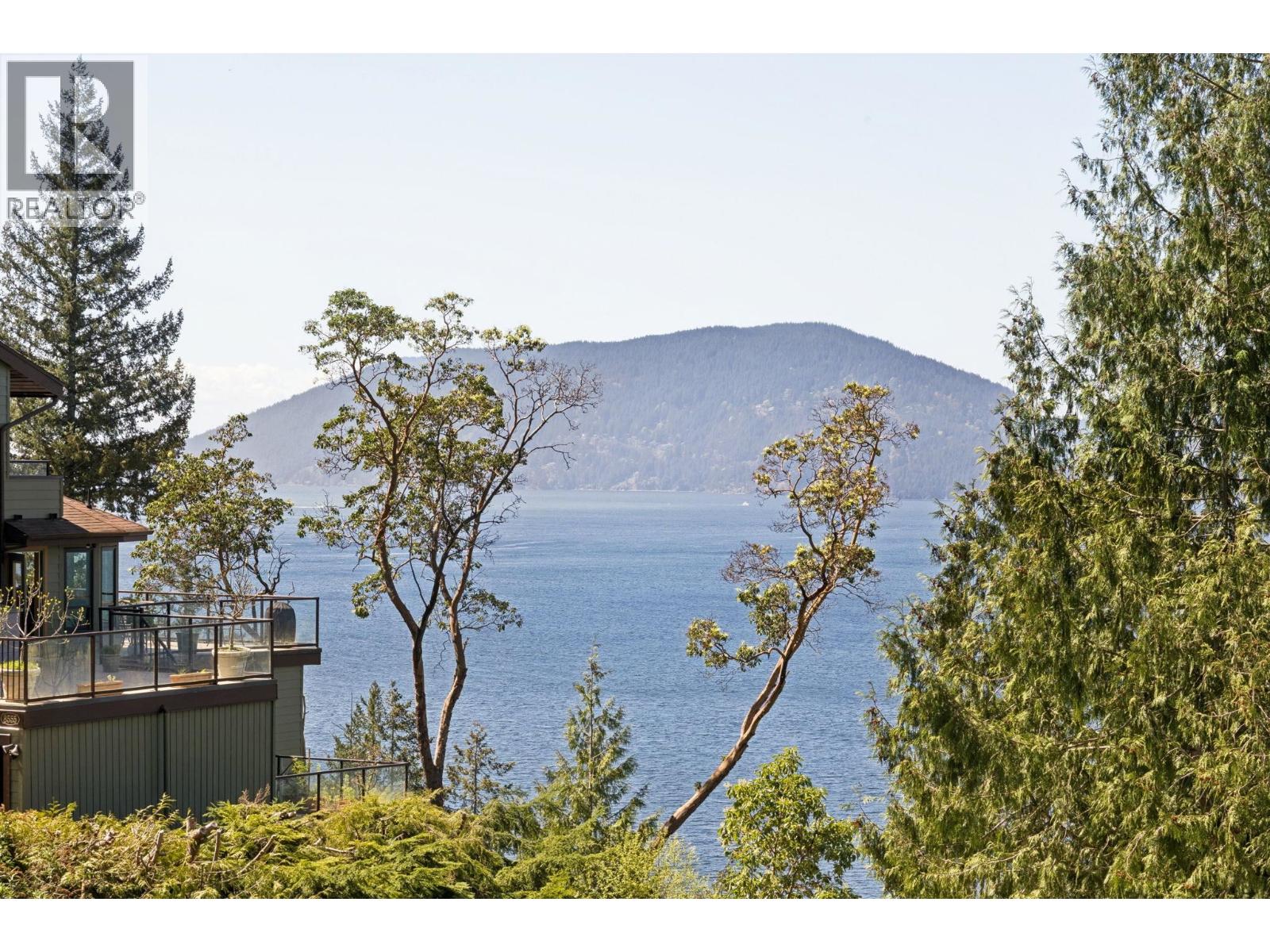 8570 Ansell Place, West Vancouver, British Columbia  V7W 2W3 - Photo 28 - R3117394