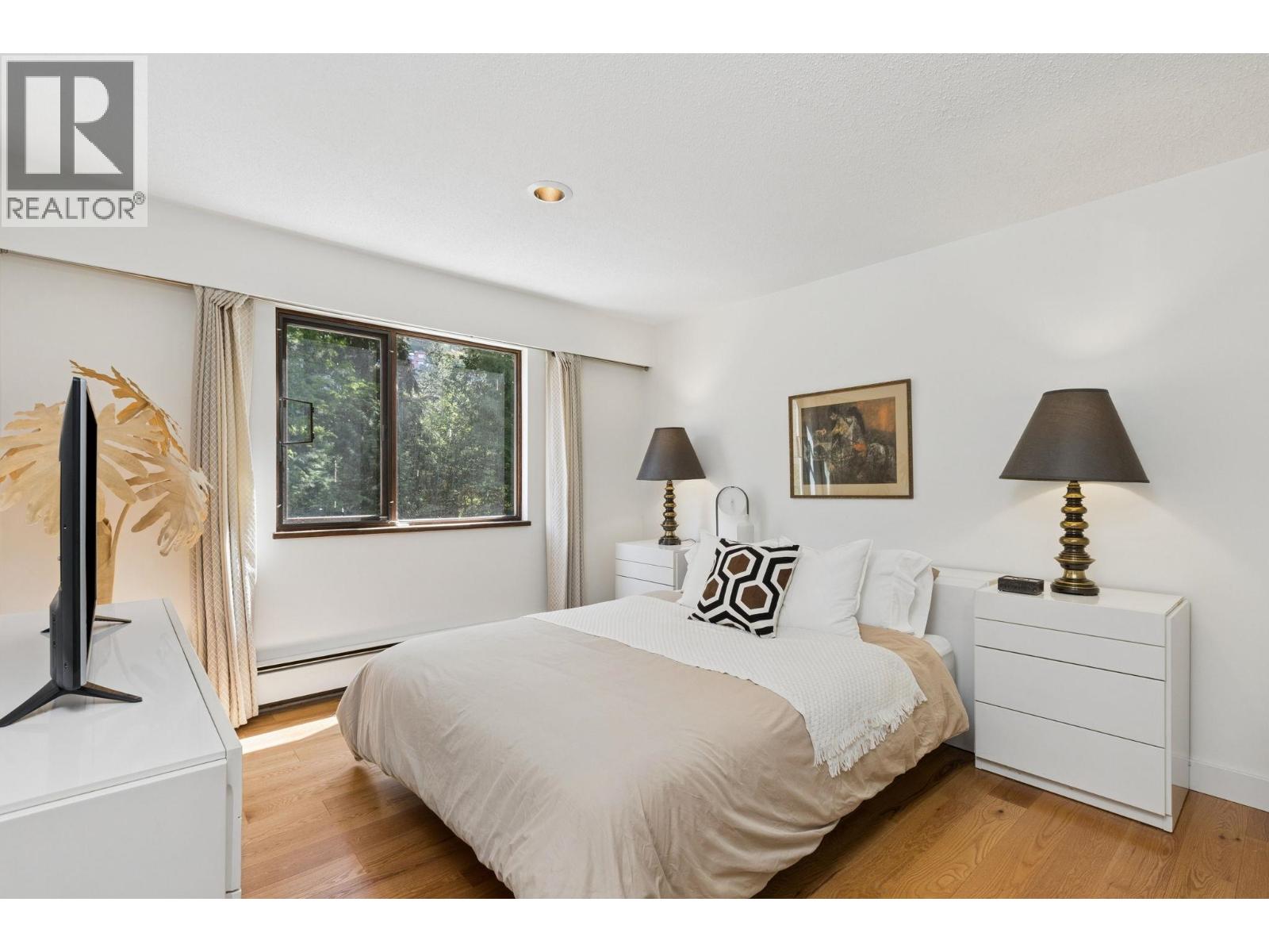 8570 Ansell Place, West Vancouver, British Columbia  V7W 2W3 - Photo 34 - R3117394