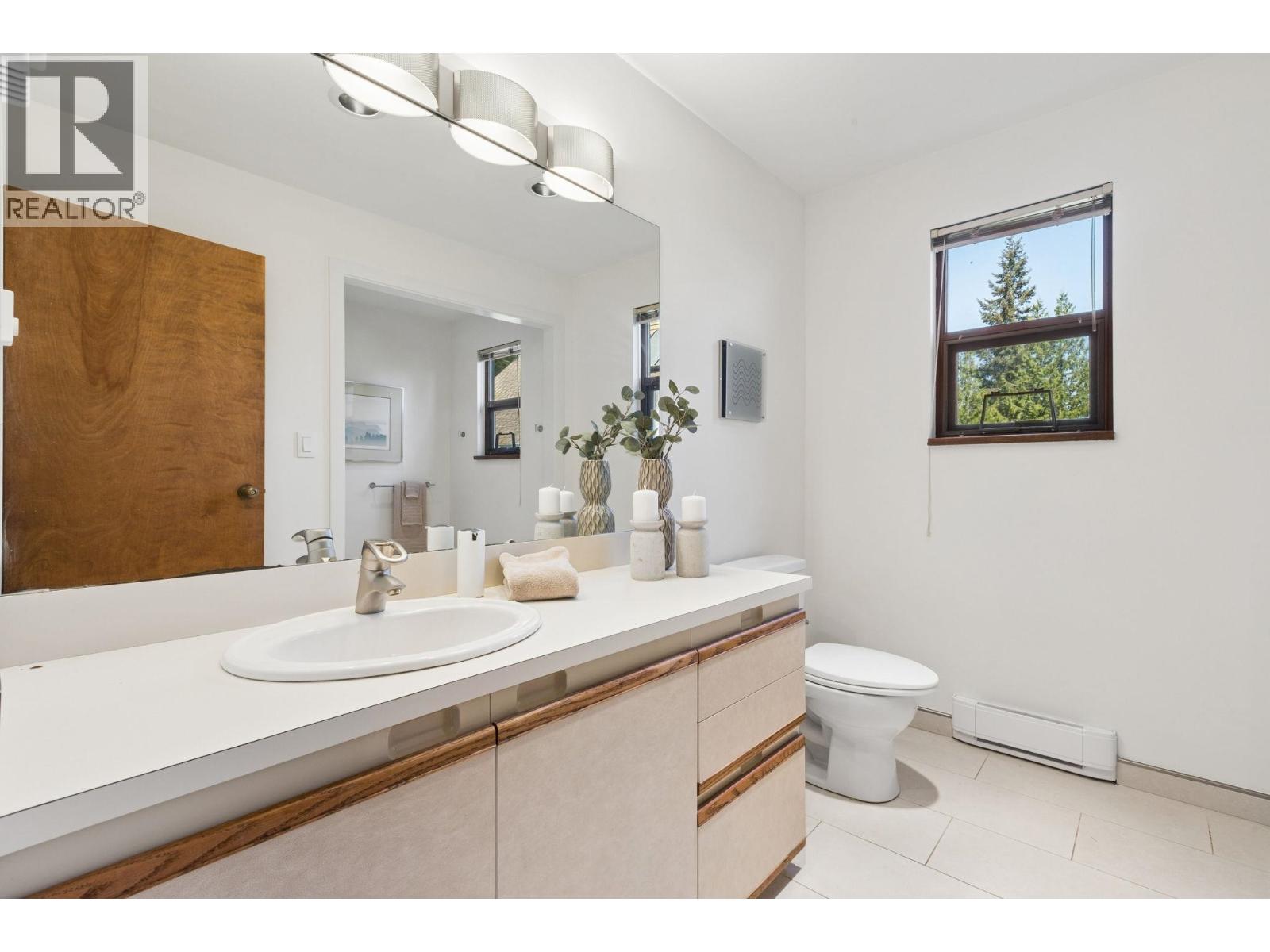 8570 Ansell Place, West Vancouver, British Columbia  V7W 2W3 - Photo 33 - R3117394