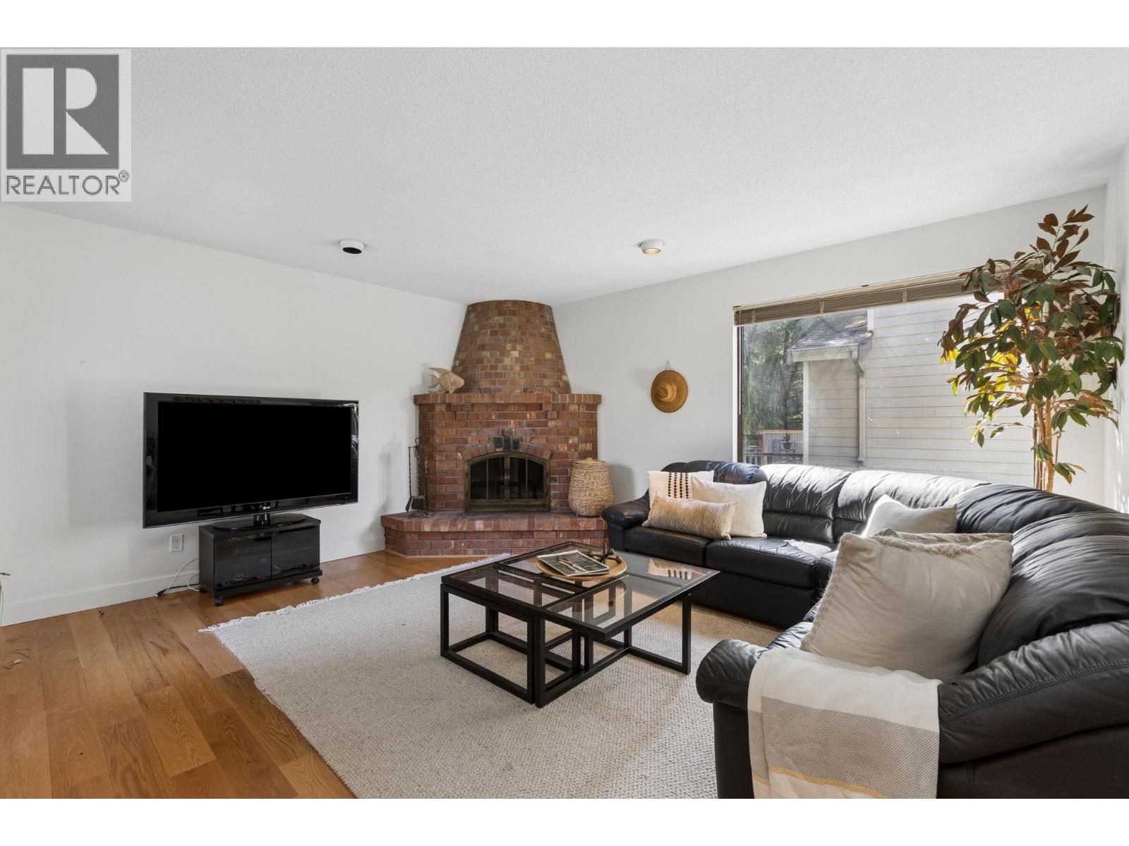 8570 Ansell Place, West Vancouver, British Columbia  V7W 2W3 - Photo 21 - R3117394