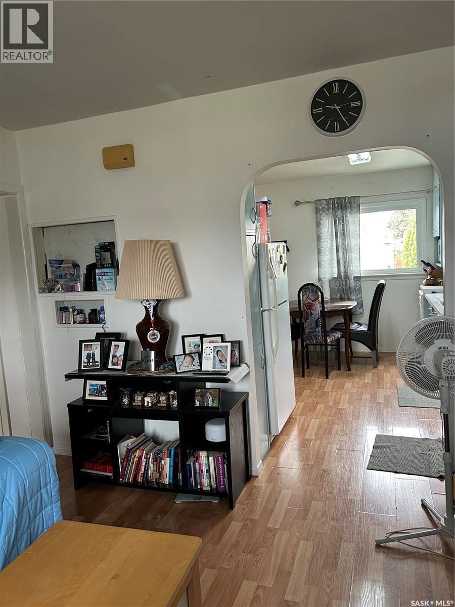 316 4th Avenue W, Watrous, Saskatchewan  S0K 4T0 - Photo 6 - SK034145