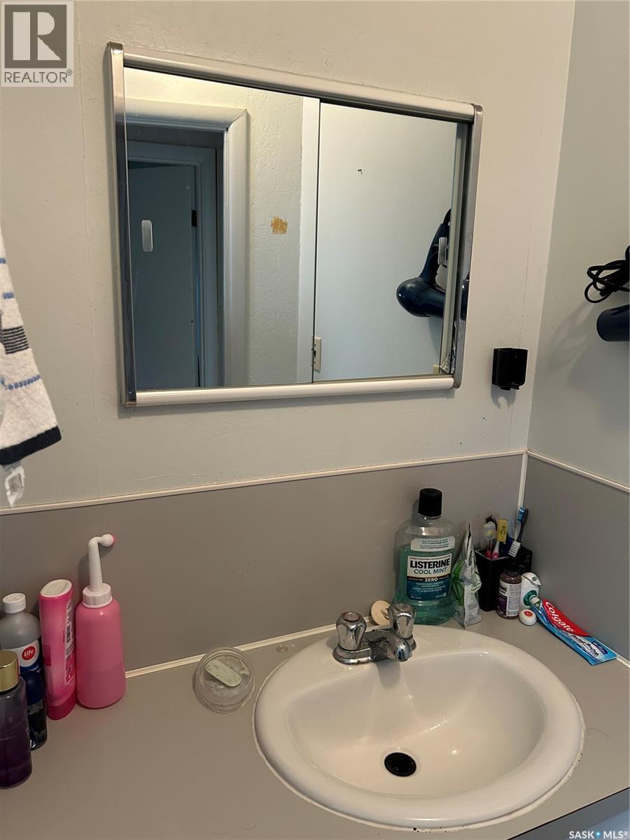 316 4th Avenue W, Watrous, Saskatchewan  S0K 4T0 - Photo 9 - SK034145