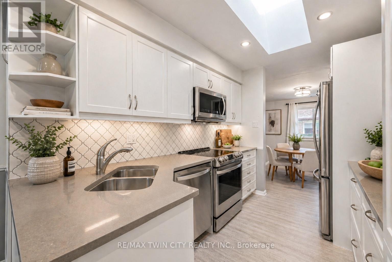 146 Ashley Crescent, London South, Ontario  N6E 3P9 - Photo 5 - X13059820