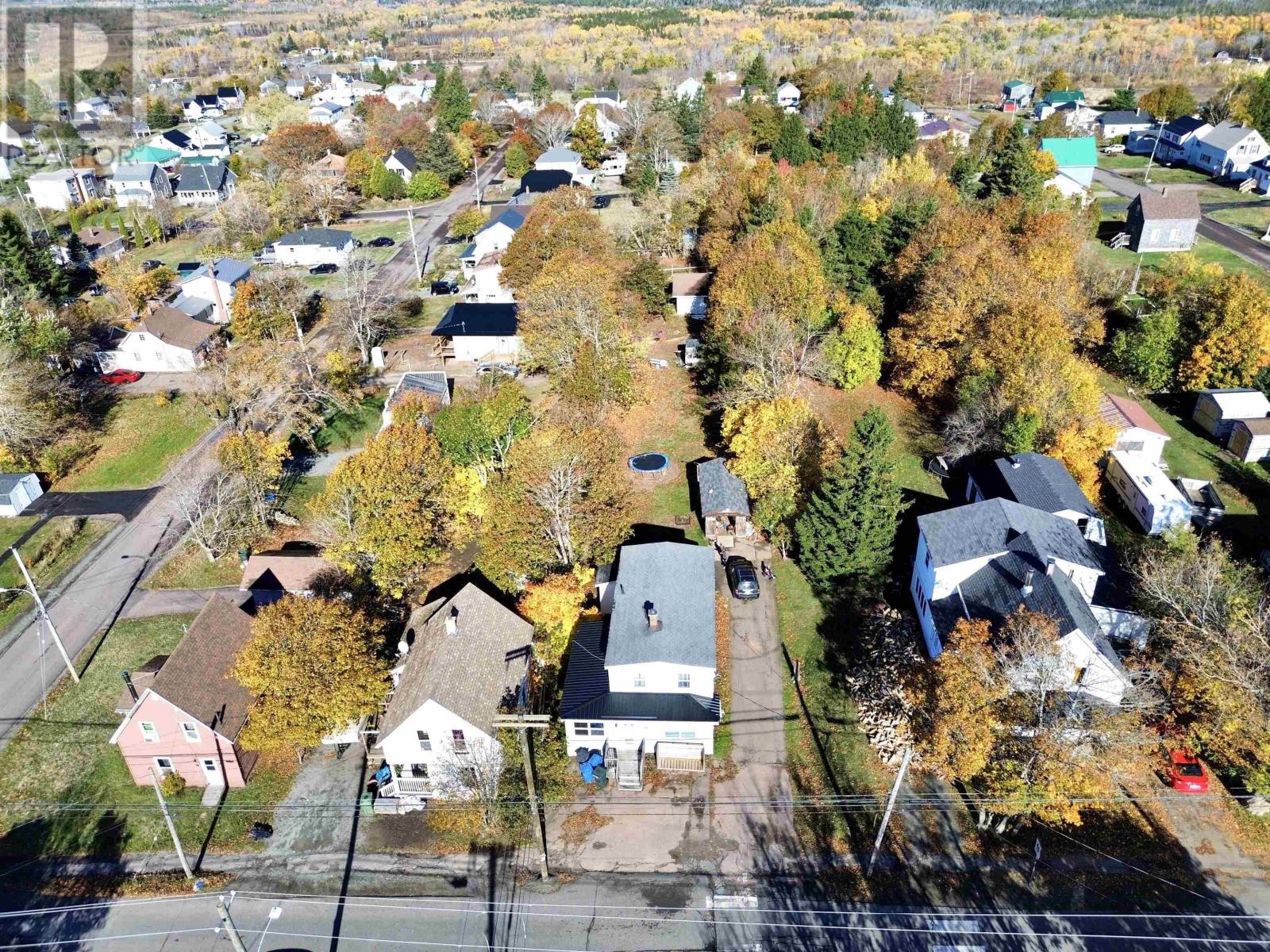 128 Main Street, Springhill, Nova Scotia  B0M 1X0 - Photo 2 - 202609018