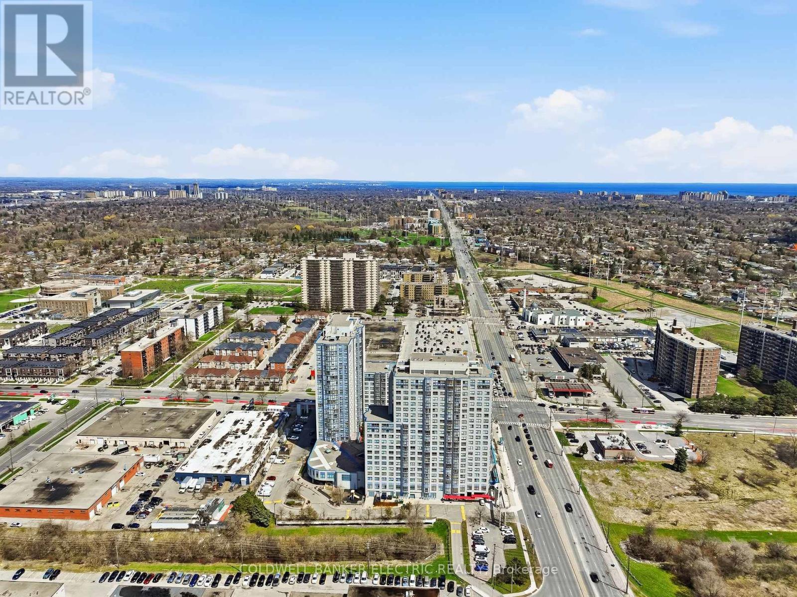 815 - 2550 Lawrence Avenue E, Toronto, Ontario  M1P 4Z3 - Photo 2 - E13059912