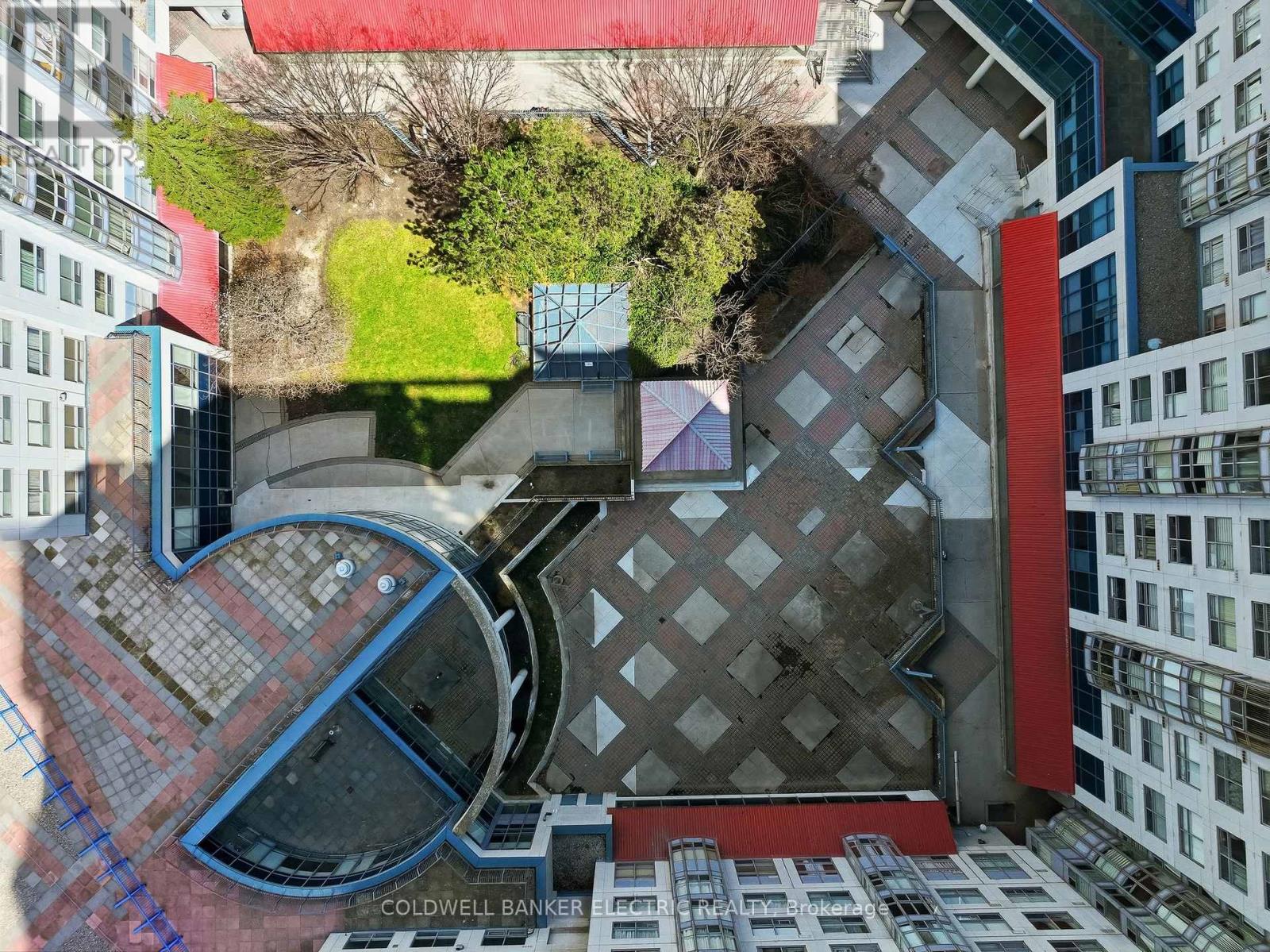 815 - 2550 Lawrence Avenue E, Toronto, Ontario  M1P 4Z3 - Photo 5 - E13059912