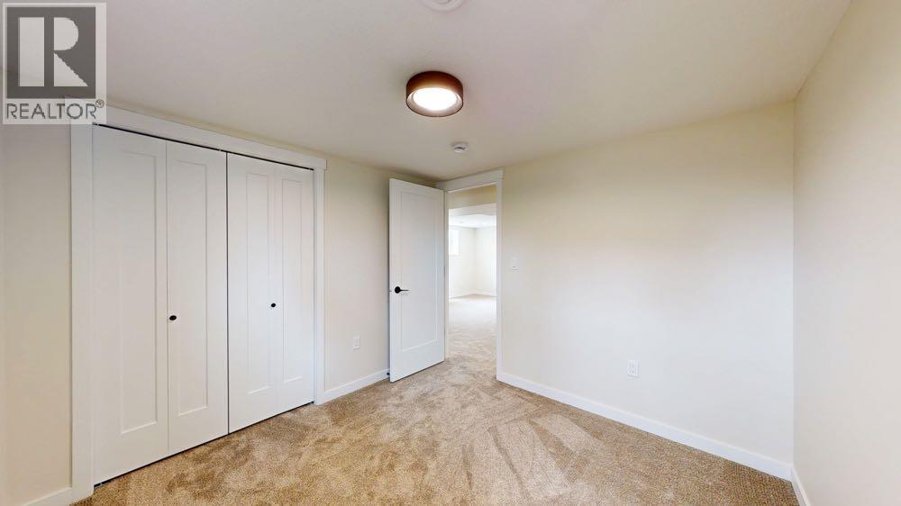 377 4 Street NW, Medicine Hat, Alberta  T1A 6M7 - Photo 35 - A2302835