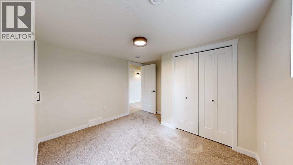 377 4 Street NW, Medicine Hat, Alberta  T1A 6M7 - Photo 38 - A2302835