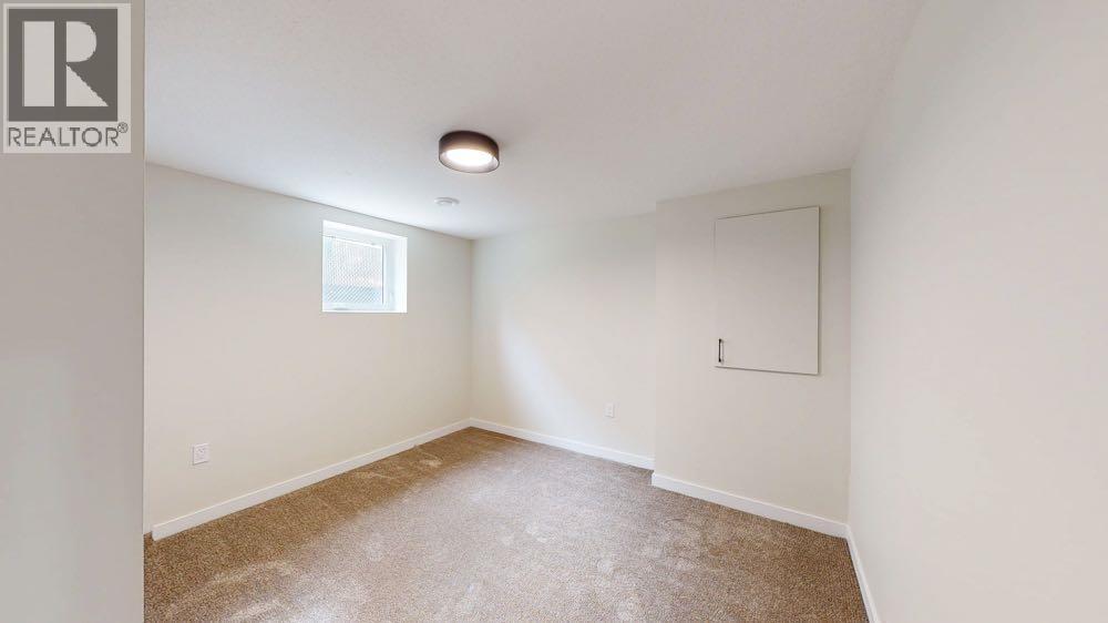 377 4 Street NW, Medicine Hat, Alberta  T1A 6M7 - Photo 36 - A2302835