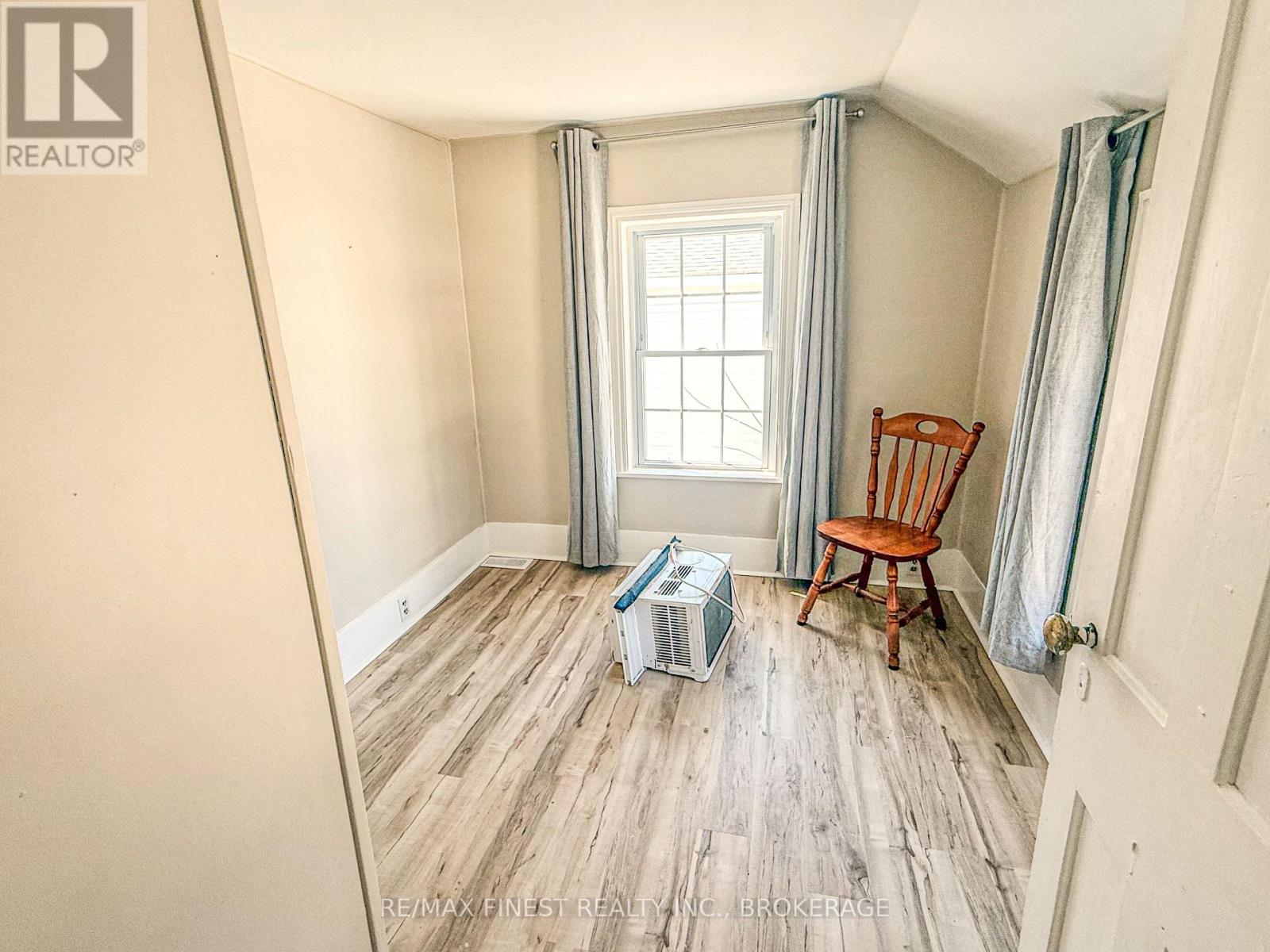 215 Brock Street, Gananoque, Ontario  K7G 1G5 - Photo 12 - X13059936