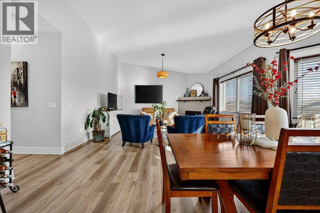 528 Rocky Vista Gardens Nw, Calgary, Alberta  T3G 0B7 - Photo 12 - A2302763